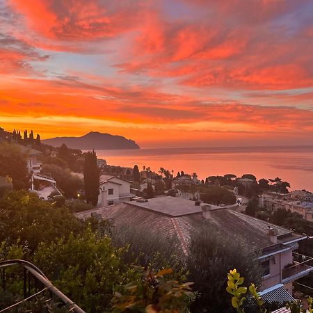 Salotto Sul Mare Bed & Breakfast Генуа Екстериор снимка
