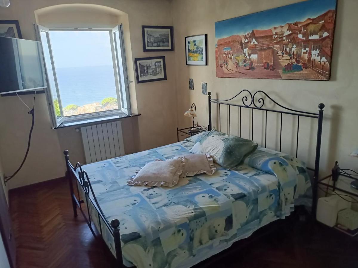 Salotto Sul Mare Bed & Breakfast Генуа Екстериор снимка